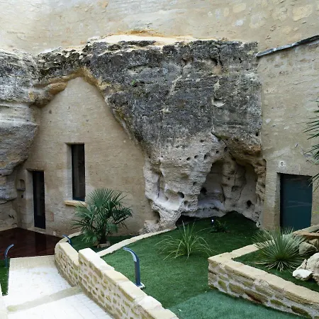Appartement La Falaise Perdue, Troglodyte&spa Privé