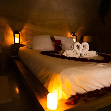 Appartement La Falaise Perdue, Troglodyte&spa Privé
