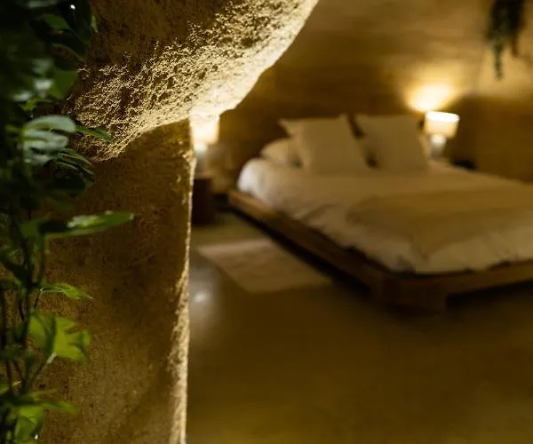 דירה La Falaise Perdue, Troglodyte & Prive *